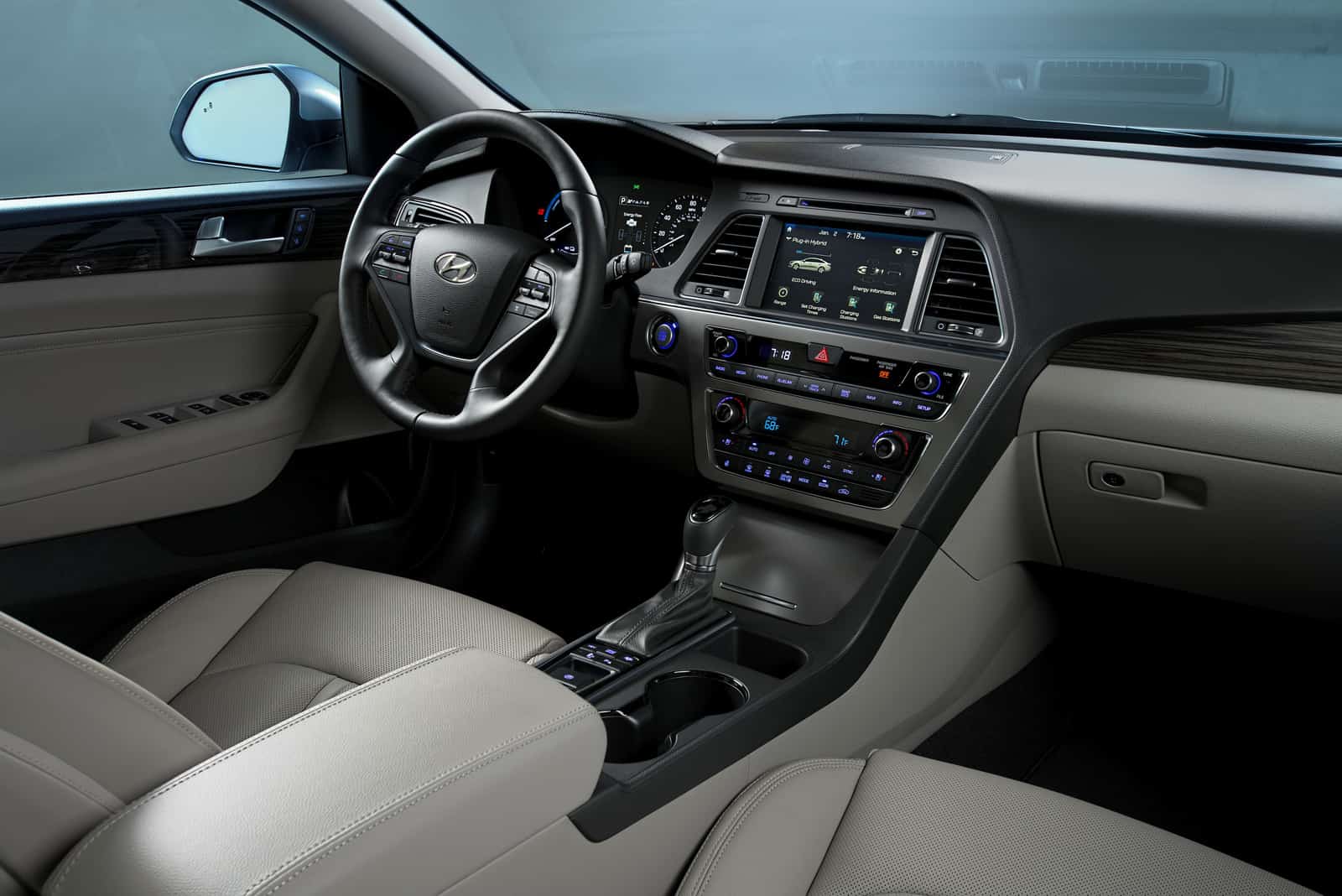 Sonata PHEV cabin