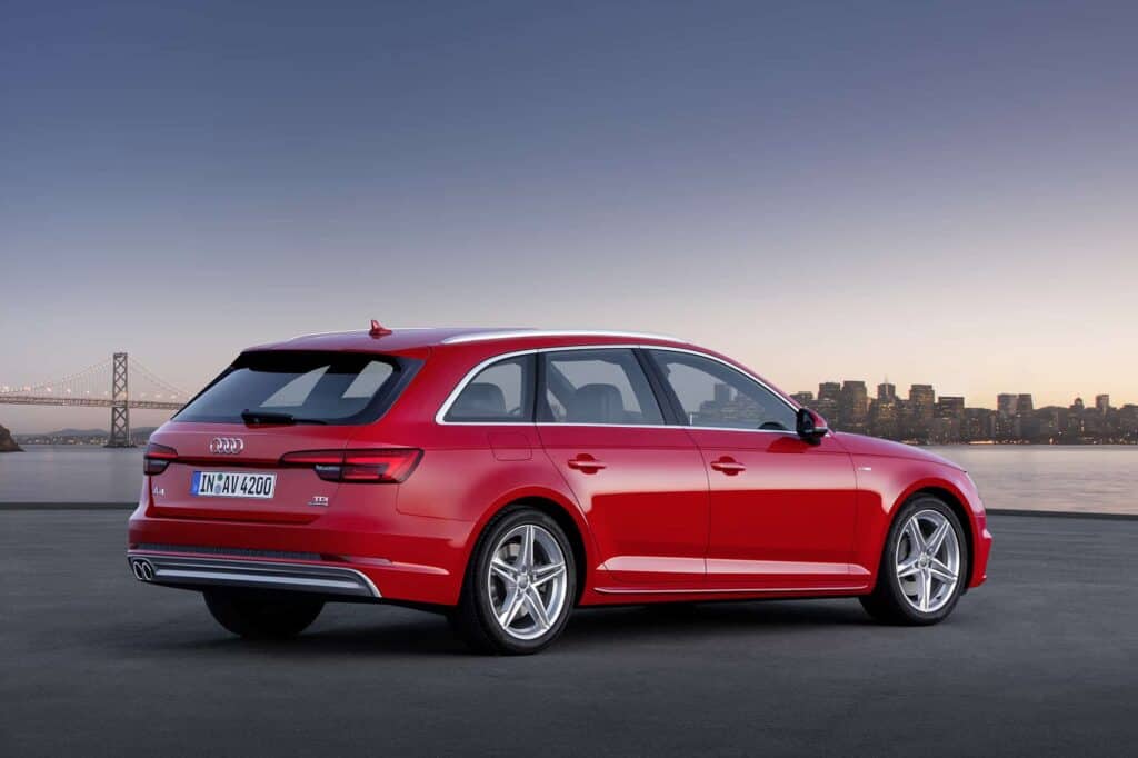 2016 Audi A4 Avant 2
