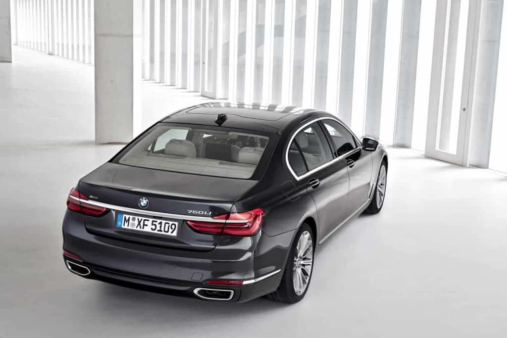2016 BMW 7 Series 5