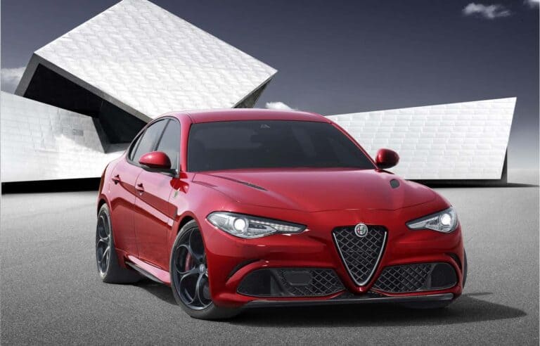 Alfa Romeo Giulia QV 3