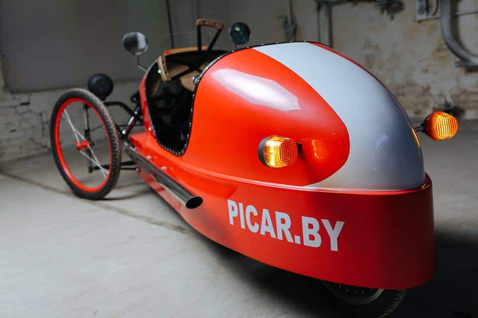 Ekomobil-Morgan-3-Wheeler-Replica-Rear