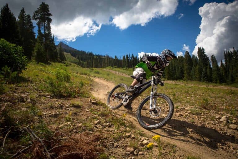 downhill mountain biking02