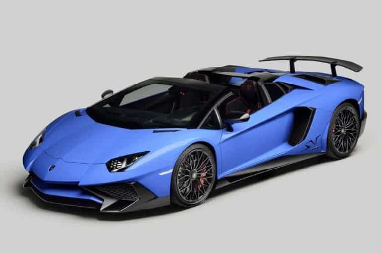 Lamborghini Aventador LP750 4 SV Roadster 1