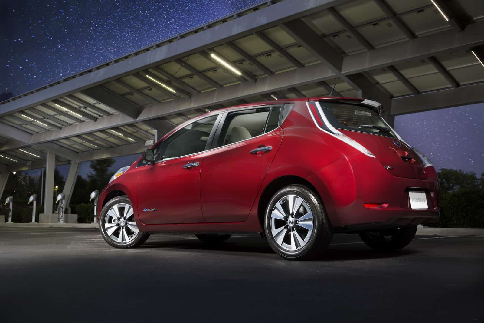 2016-Nissan-Leaf-EV