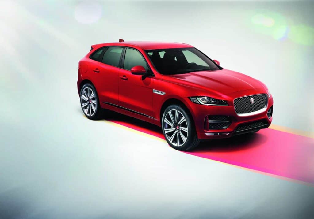 Jaguar F Pace 4