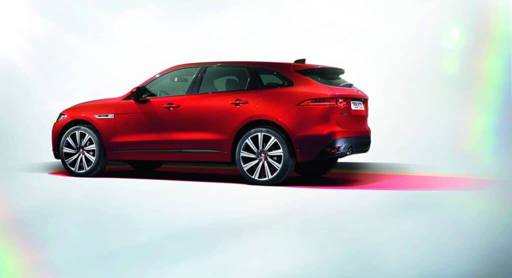 Jaguar F Pace 5