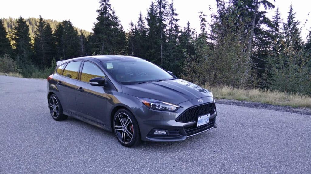 2016 Ford Focus ST Review 3