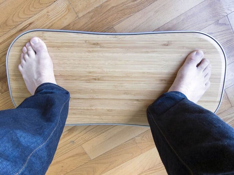 the level balance board for standing desks