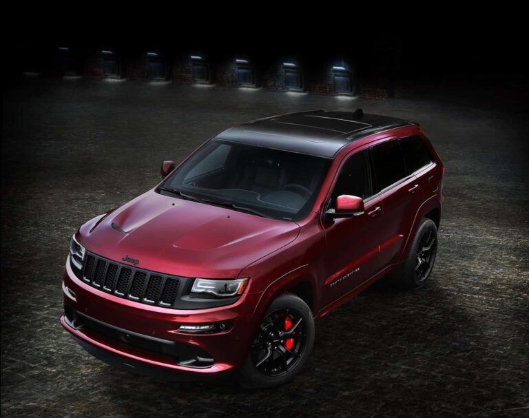 Jeep Grand Cherokee SRT Night Edition 3