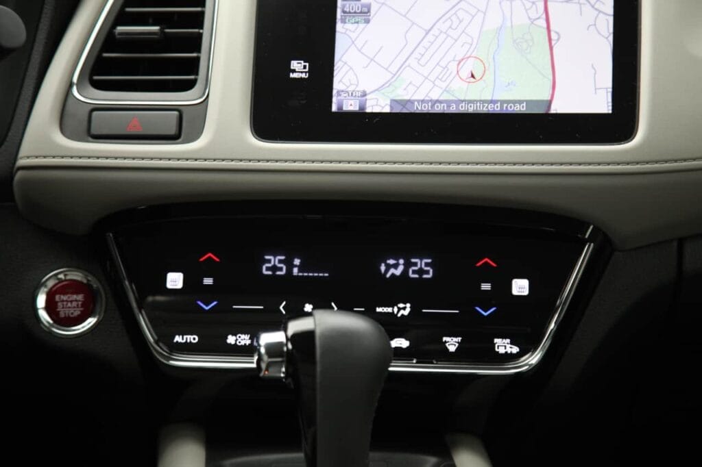 2016 Honda HR V Review 10