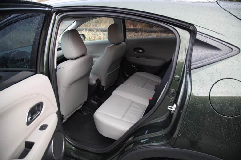 2016 Honda HR V Review 11