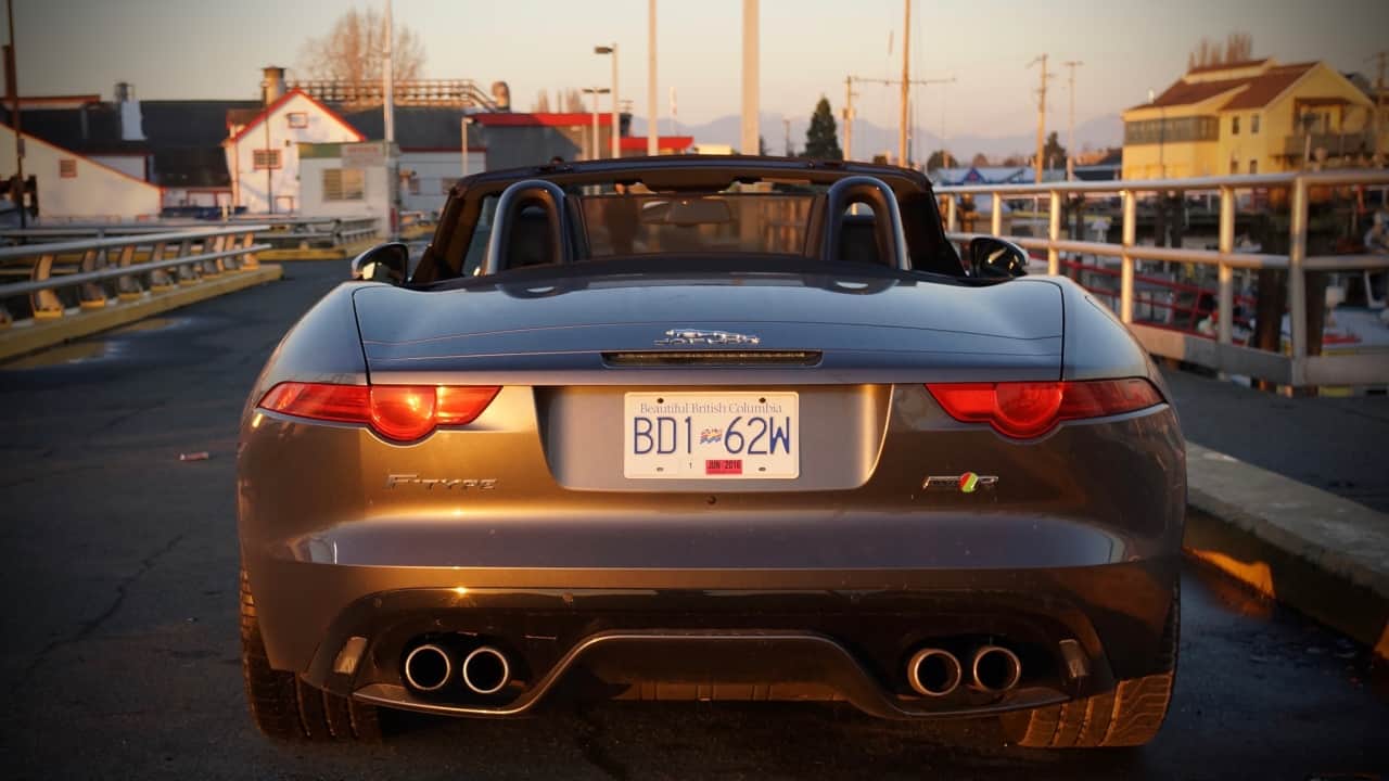 2016_Jaguar_F-Type_R_AWD_Review_6