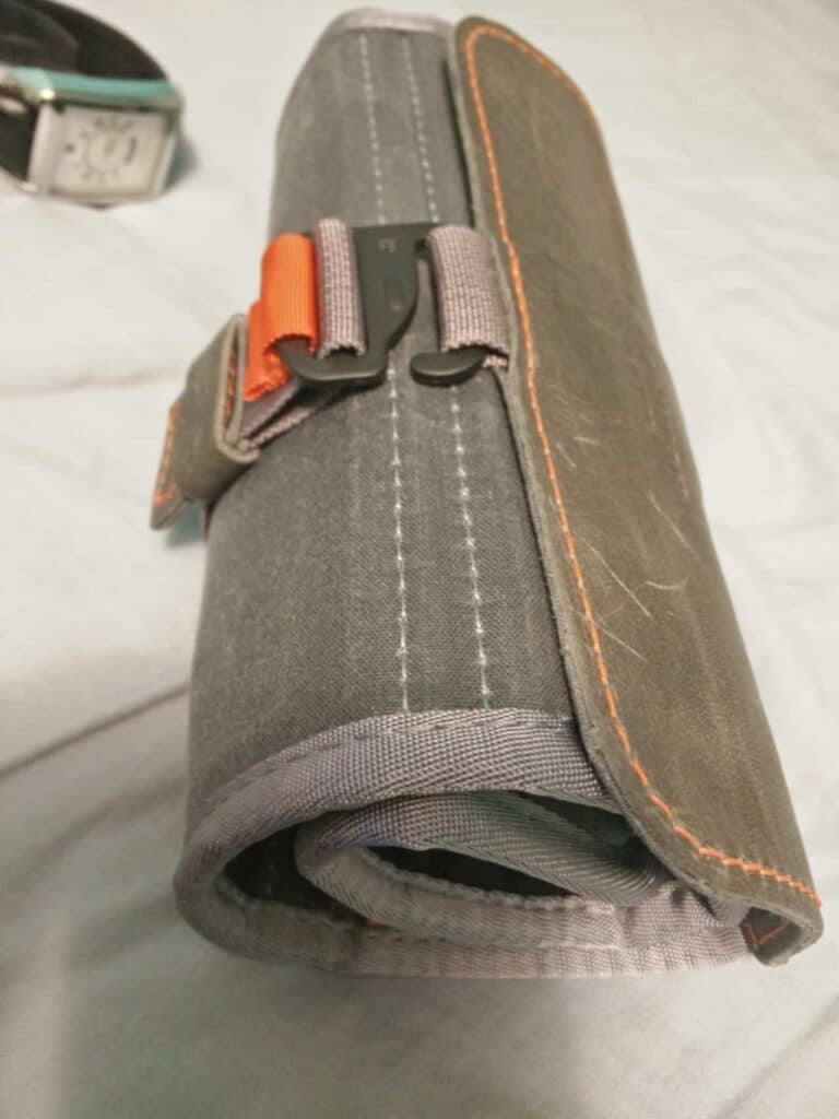 Discommon Goods Watch Roll 7