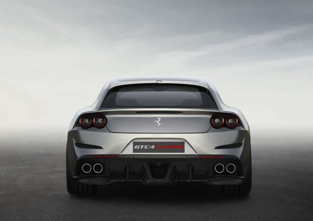 The Ferrari GTC4Lusso: Replacing the FF 6 Ferrari GTC4Lusso 6