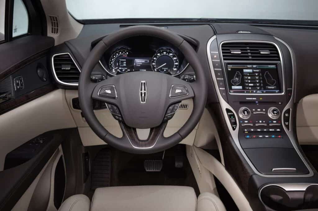 2016 Lincoln MKX Review 7