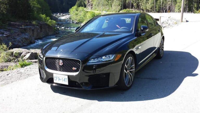 2016 Jaguar XF S Review 1