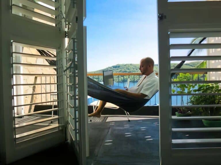 digital nomad hamock