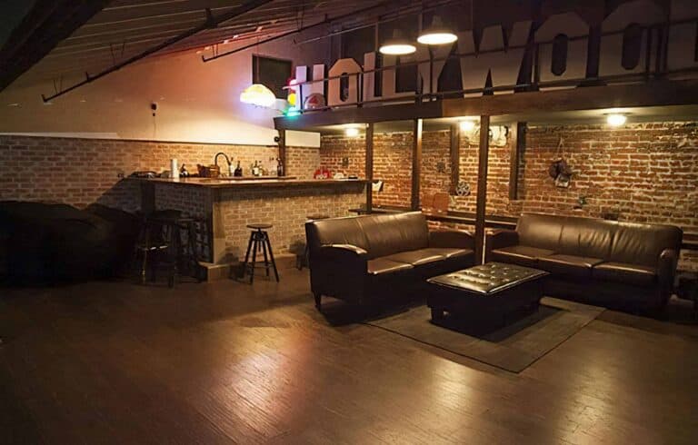 la man cave upscaled
