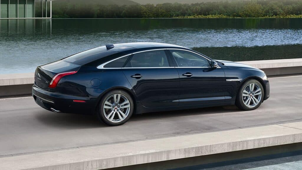 2016 Jaguar XJL Review 1