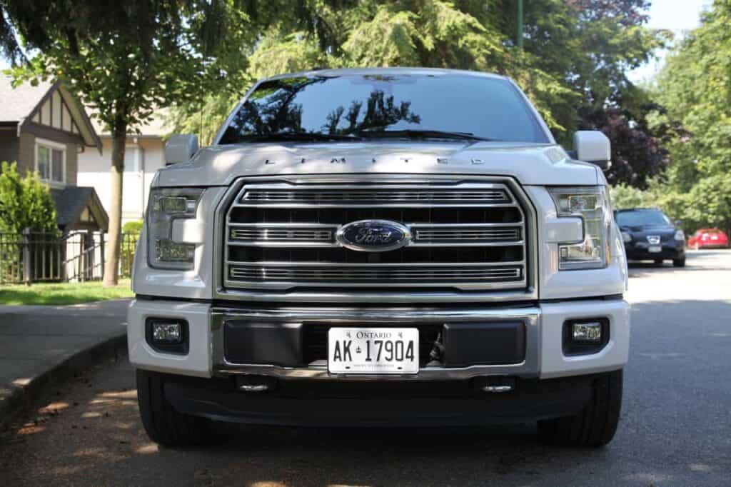 Big & Luxurious: 2016 Ford F150 Limited Review 13 2016 Ford F150 Limited Review 3