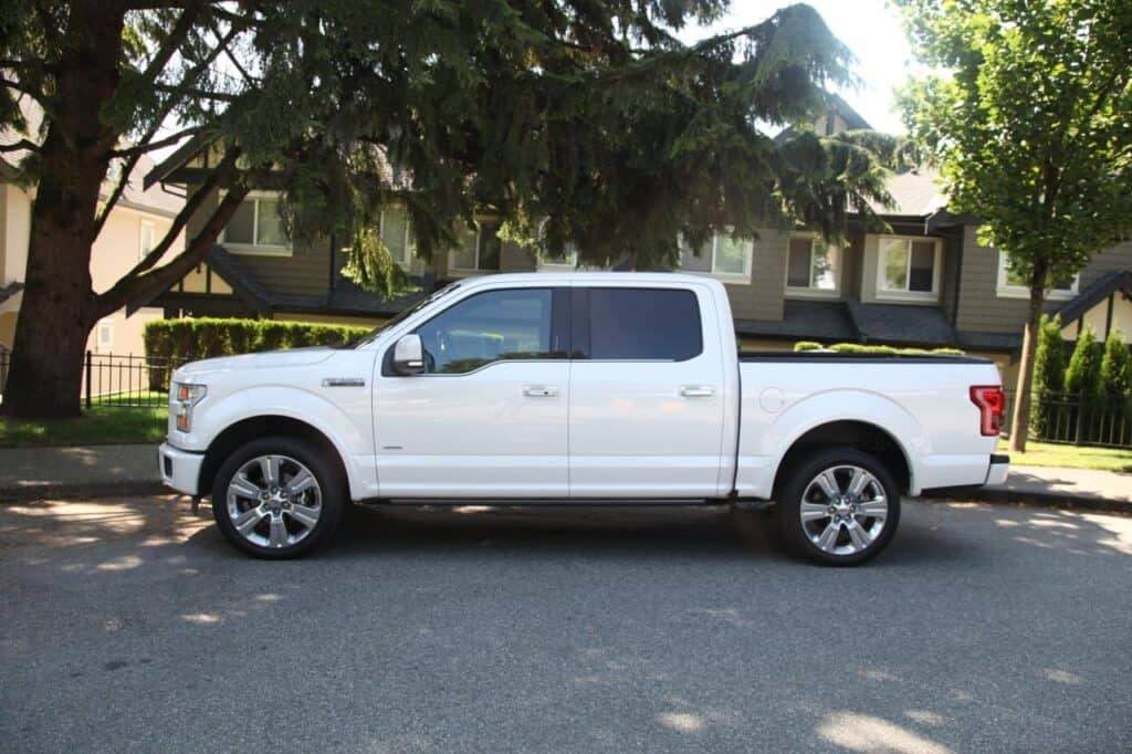 Big & Luxurious: 2016 Ford F150 Limited Review 14 2016 Ford F150 Limited Review 4