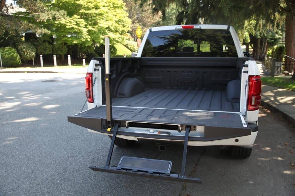 Big & Luxurious: 2016 Ford F150 Limited Review 16 2016 Ford F150 Limited Review 6