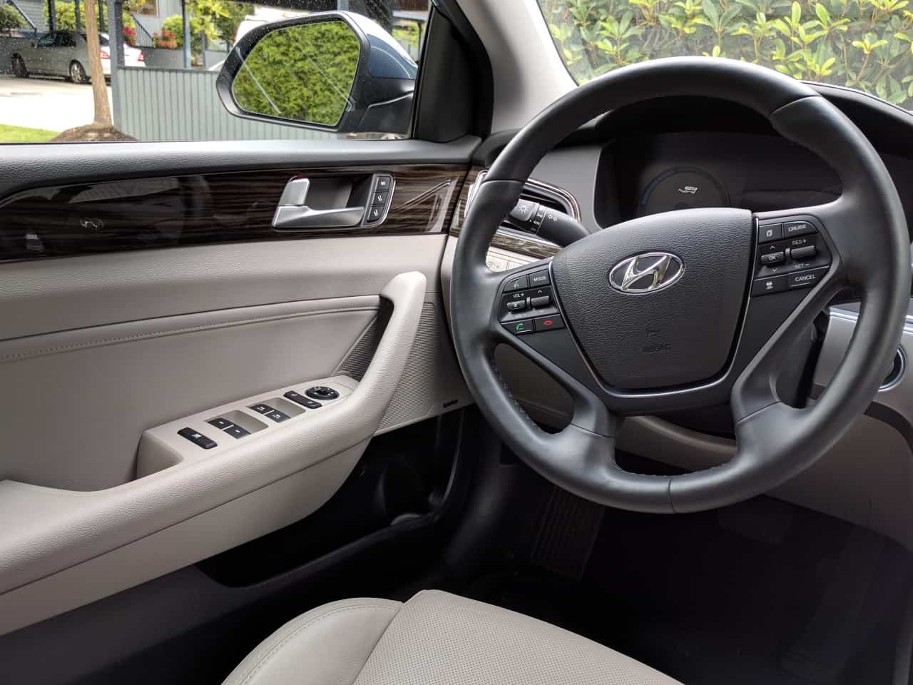 2016 Hyundai Sonata PHEV Review 9