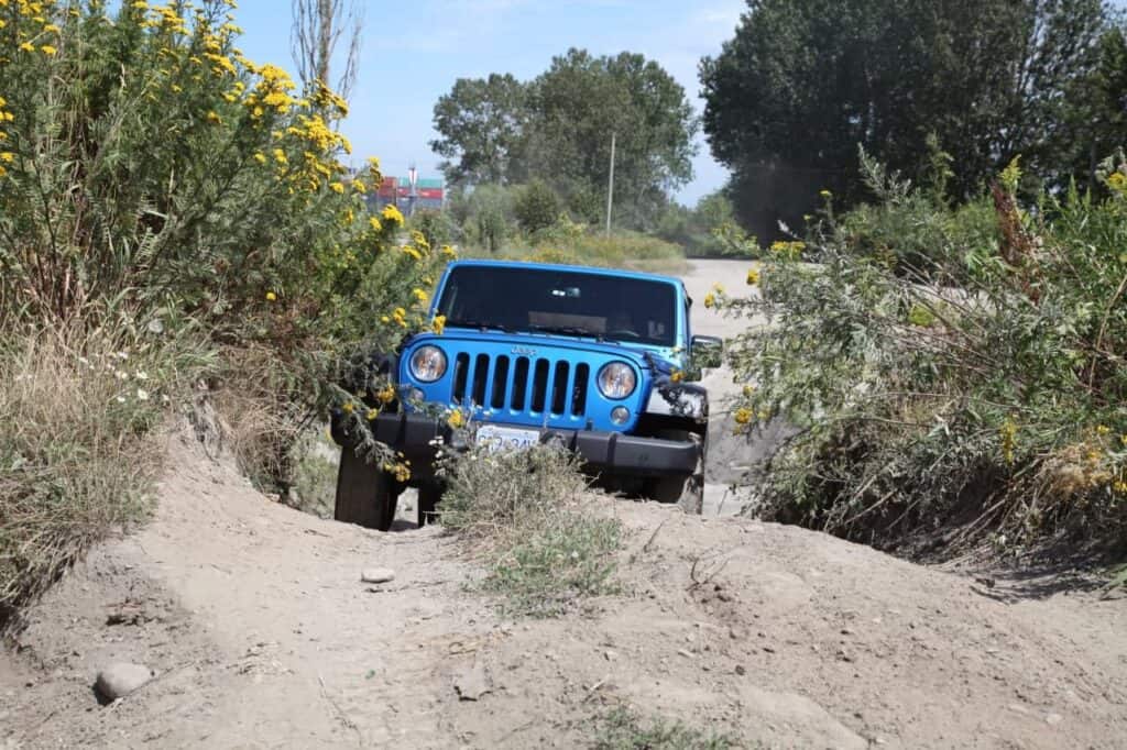 2016 Jeep Wrangler Sport S Review 8
