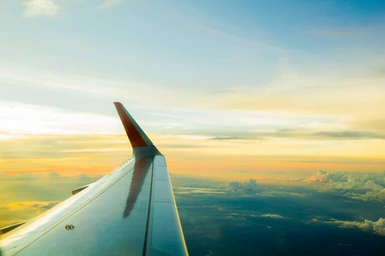airplane wing