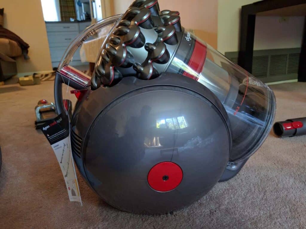 Dyson Cinetic Big Ball Vacuum Cleaner Review 11 Dyson Cinetic Big Ball Vacuum Review 3