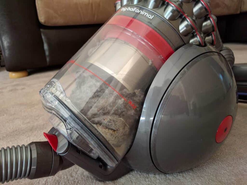 Dyson Cinetic Big Ball Vacuum Cleaner Review 12 Dyson Cinetic Big Ball Vacuum Review 4