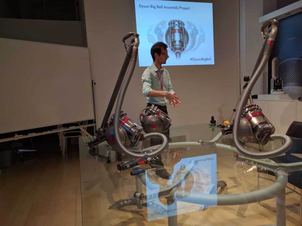 Dyson Cinetic Big Ball Vacuum Cleaner Review 7 Dyson Cinetic Big Ball Vacuum Review 9