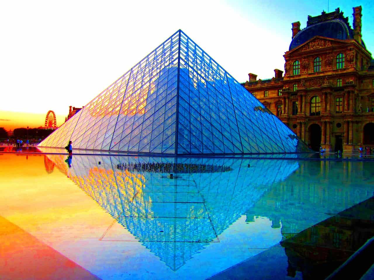 glass pyramid paris