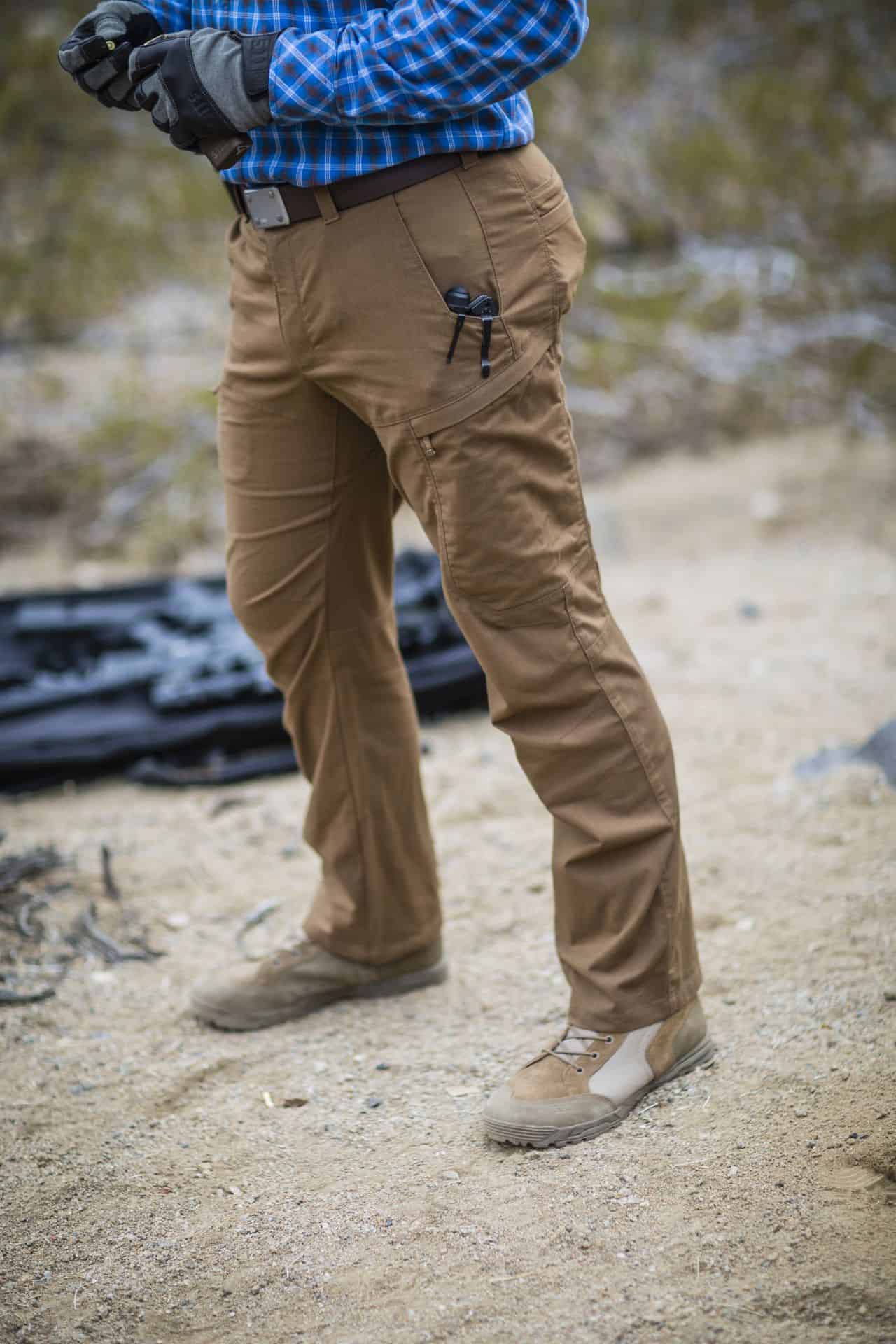 5 Of Our Favorite Comfortable And Convenient Cargo Pants