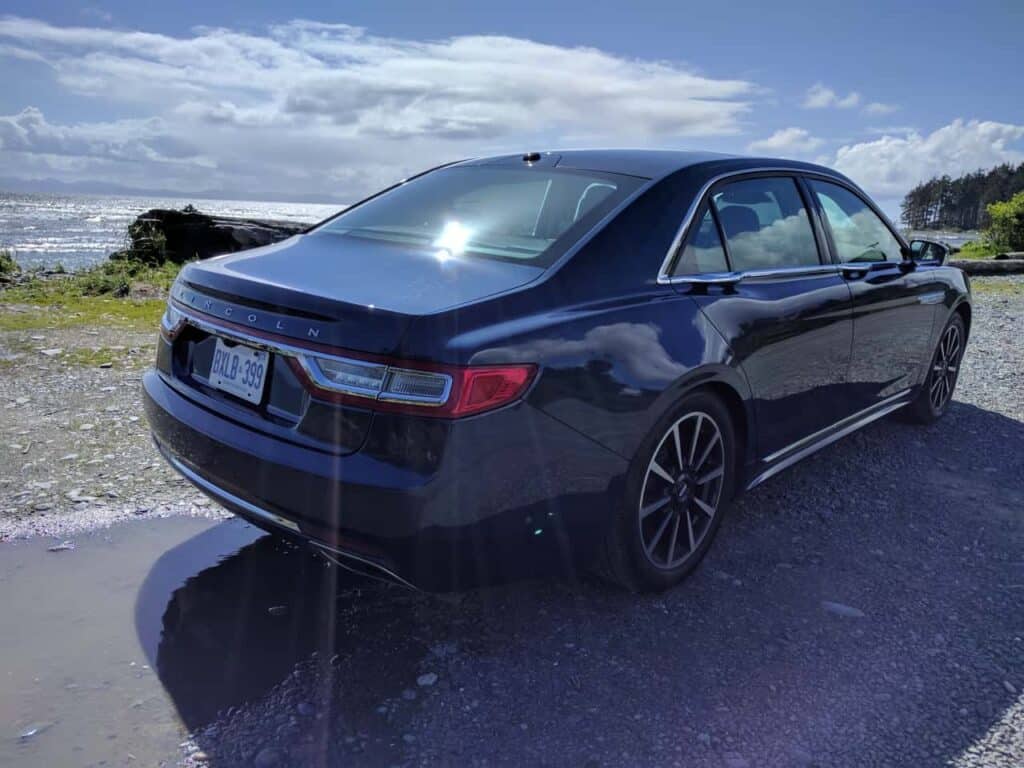 2017 Lincoln Continental Review 3