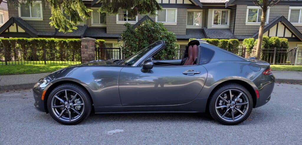 2017 Mazda MX-5 RF Review 9 2017 Mazda MX 5 Miata RF Review 4