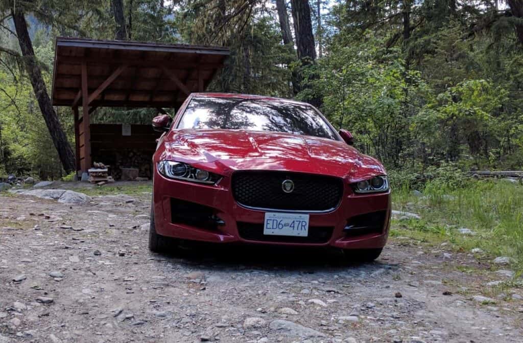 2017 Jaguar XF Review 5