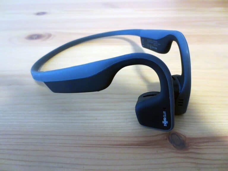 aftershokz trekz headphones02
