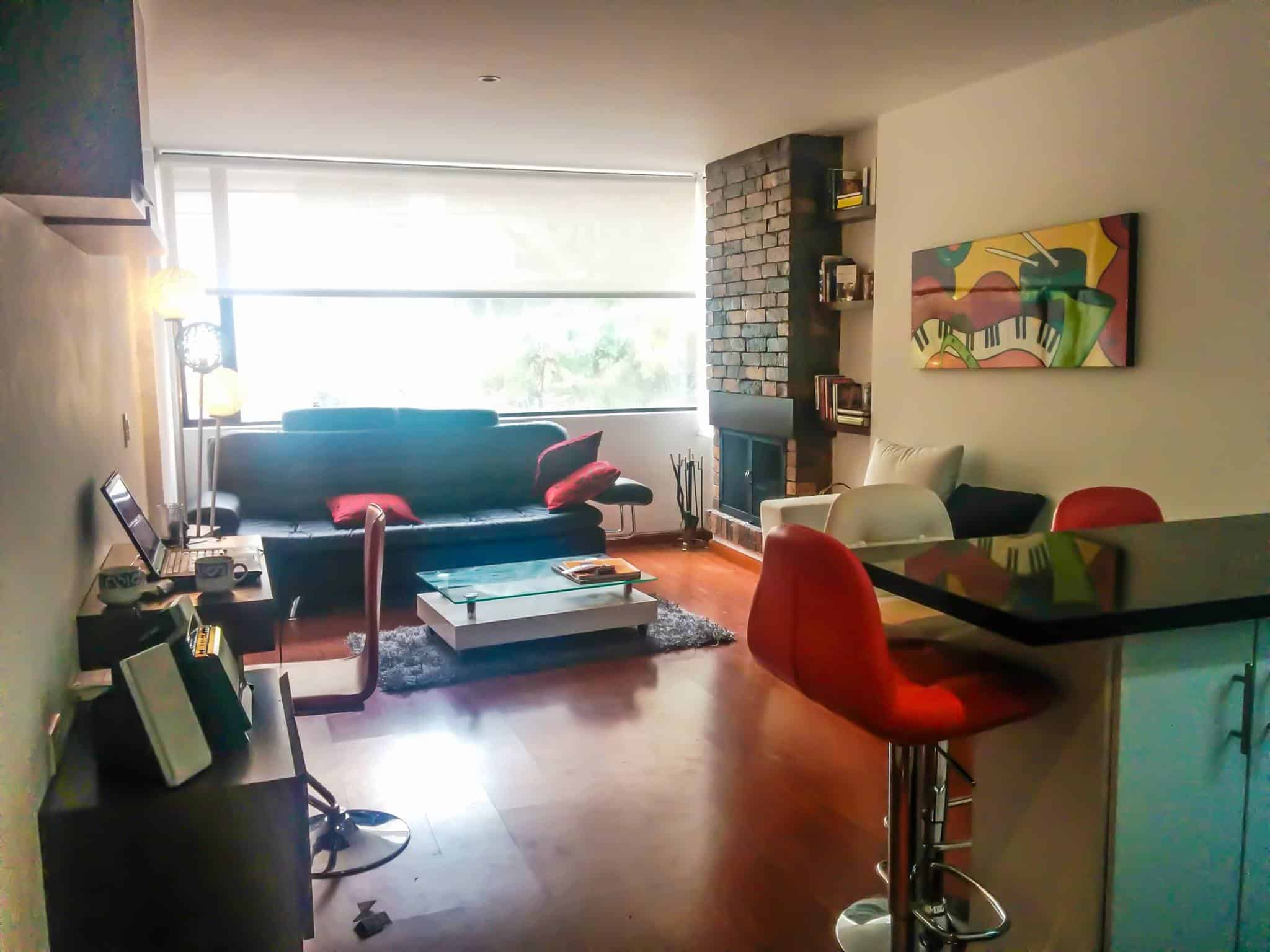 How To Design A WellBalanced Living Room