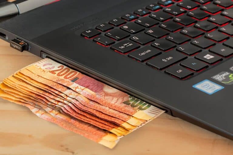 money in cdrom slot