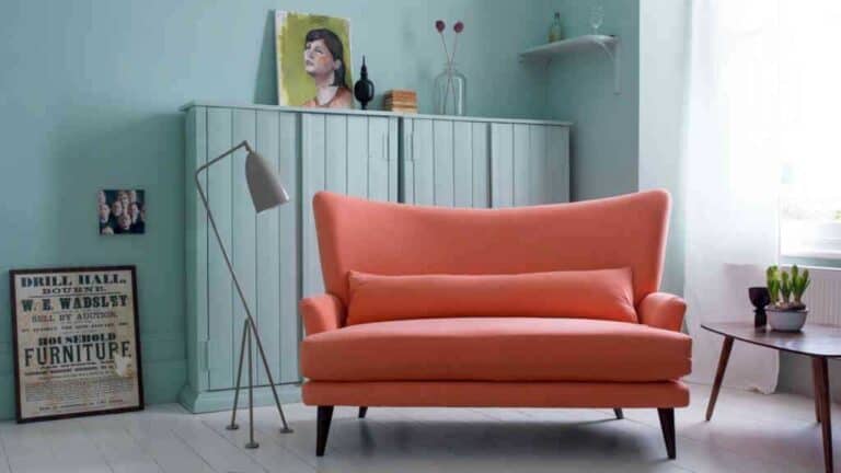 red sofa chair thing