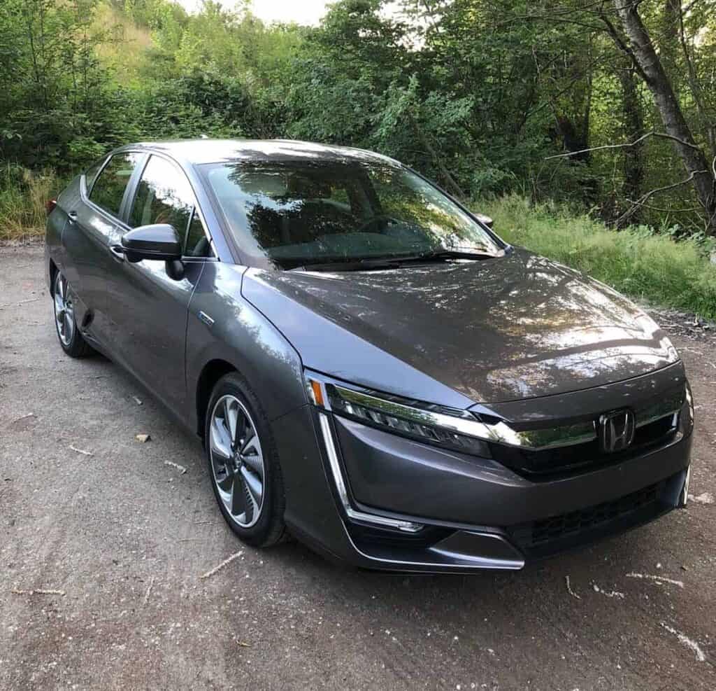 No Range Anxiety: 2018 Honda Clarity Plug-In Hybrid Review 7 2018 Honda Clarity PHEV Review 3