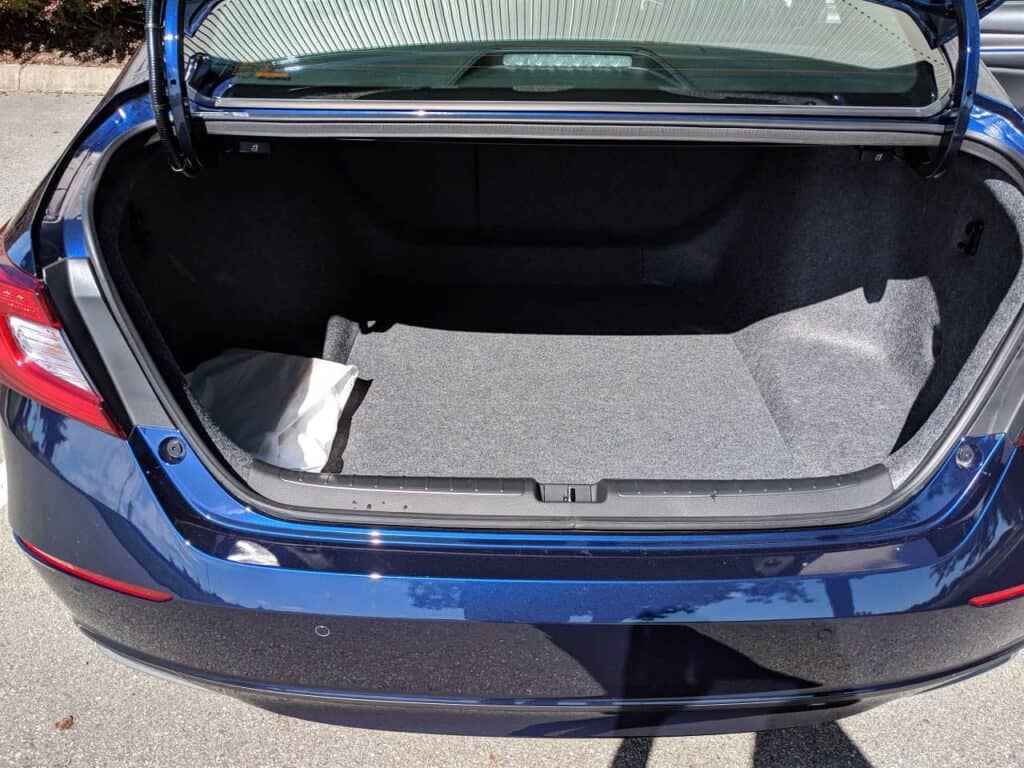 2018 Honda Accord Hybrid Review 13