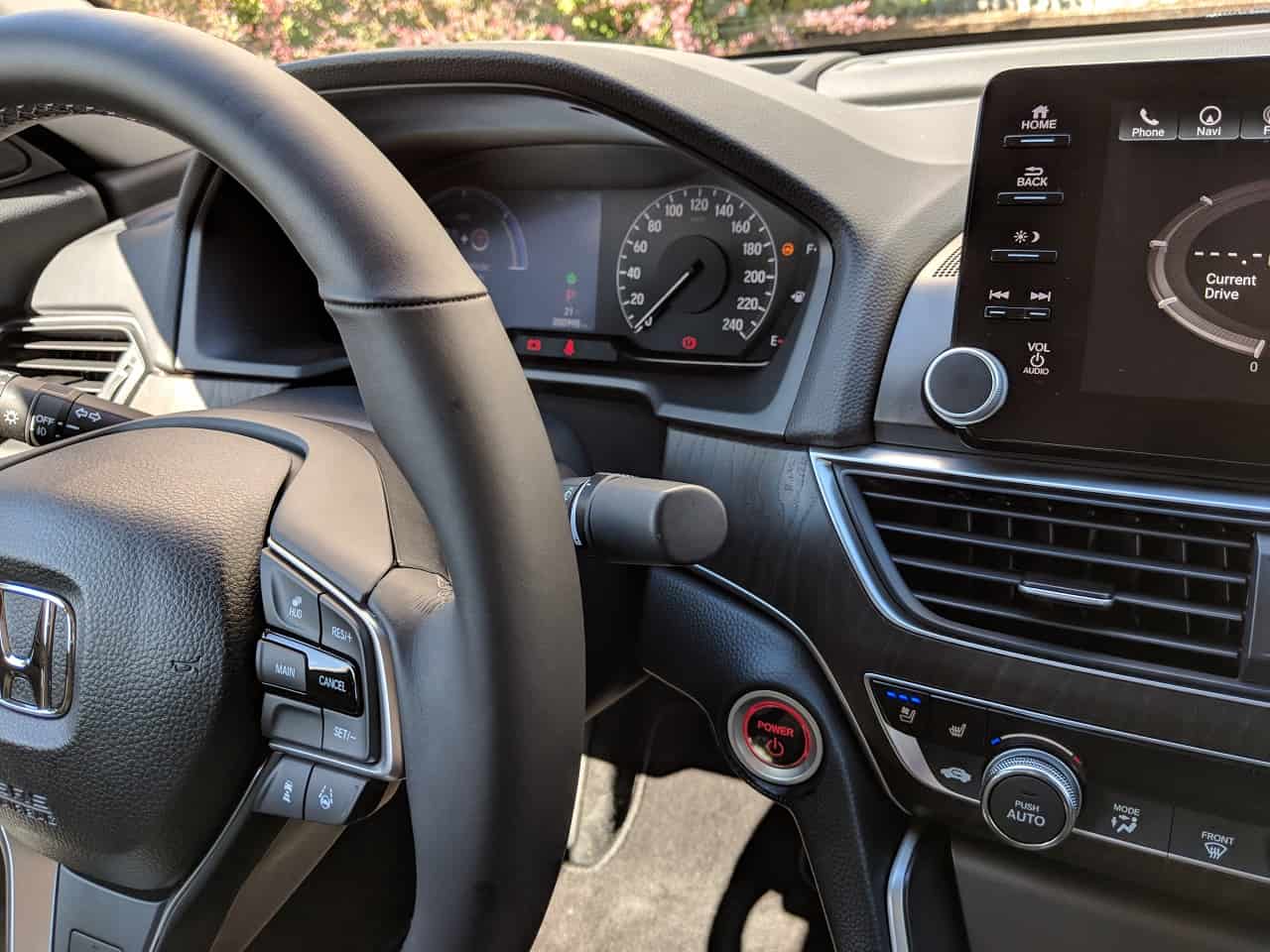 2018 Honda Accord Hybrid Review 9