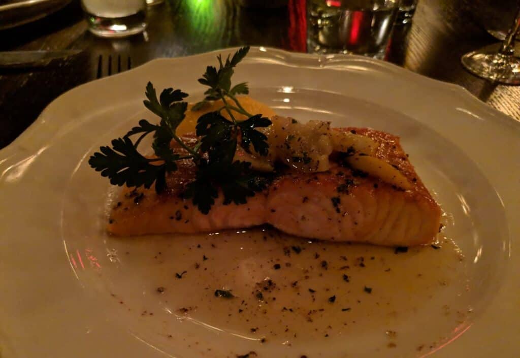 Visiting Las Vegas with Park MGM and MGM Resorts 16 Bavettes Steakhouse Park MGM 1