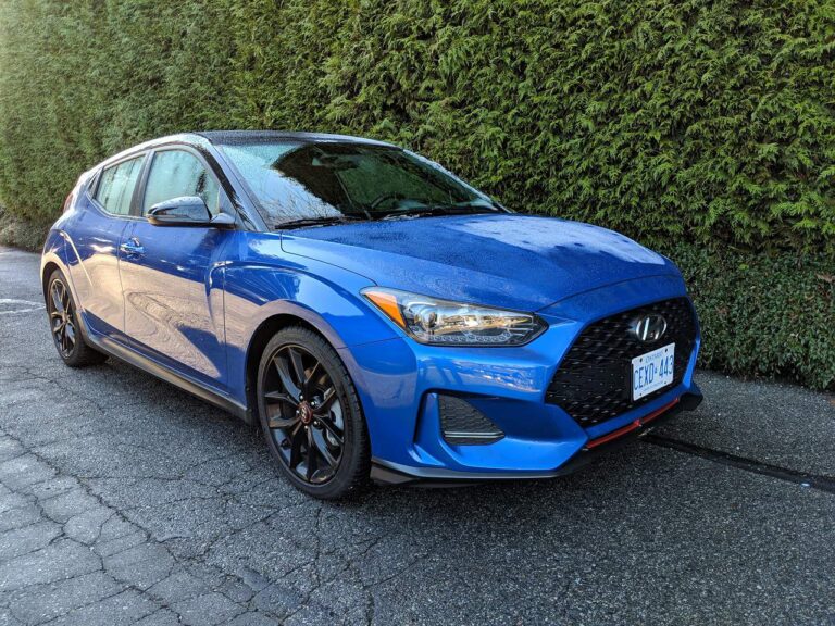 2019 Hyundai Veloster Review 1
