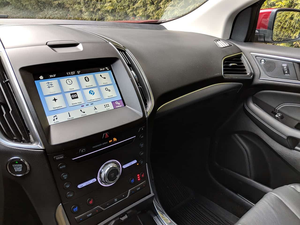2019 Ford Edge Titanium & Edge ST Review 4 2019 Ford Edge Review 10
