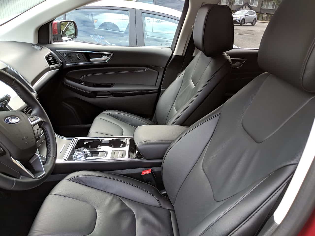 2019 Ford Edge Review 8