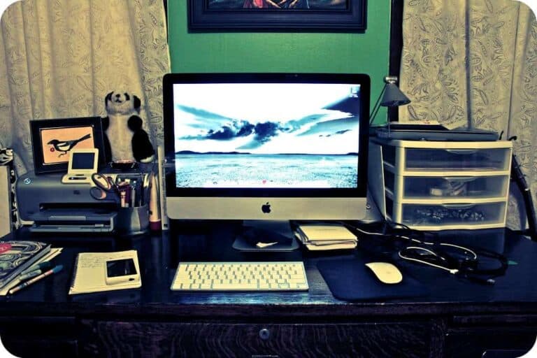 mac computer desk