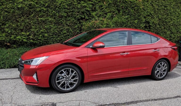 2020 Hyundai Elantra Review 1